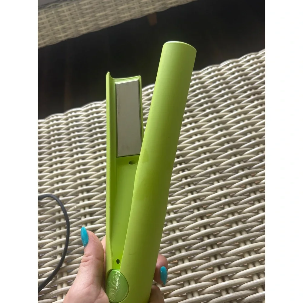 TYME Iron Pro 2-in-1 Hair Curler and Straightener Titanium Plates boho festival